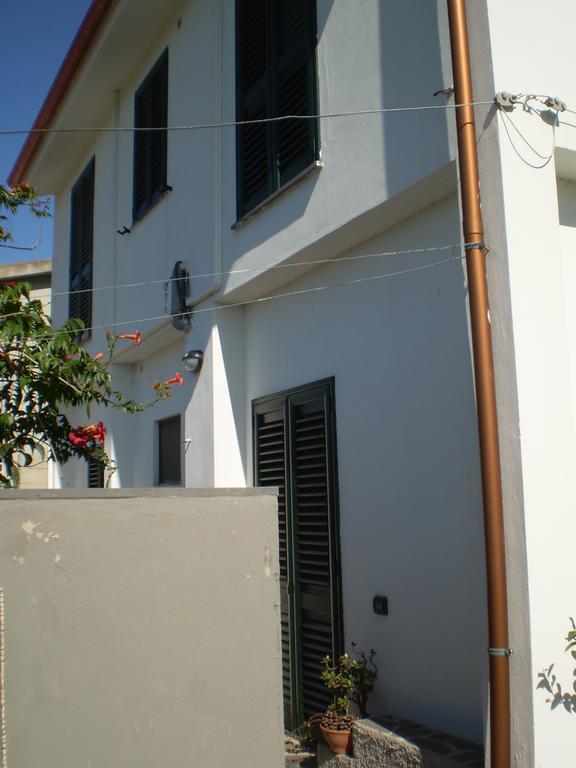 Il Giardino Di Emilio Bed & Breakfast Marrubiu ห้อง รูปภาพ