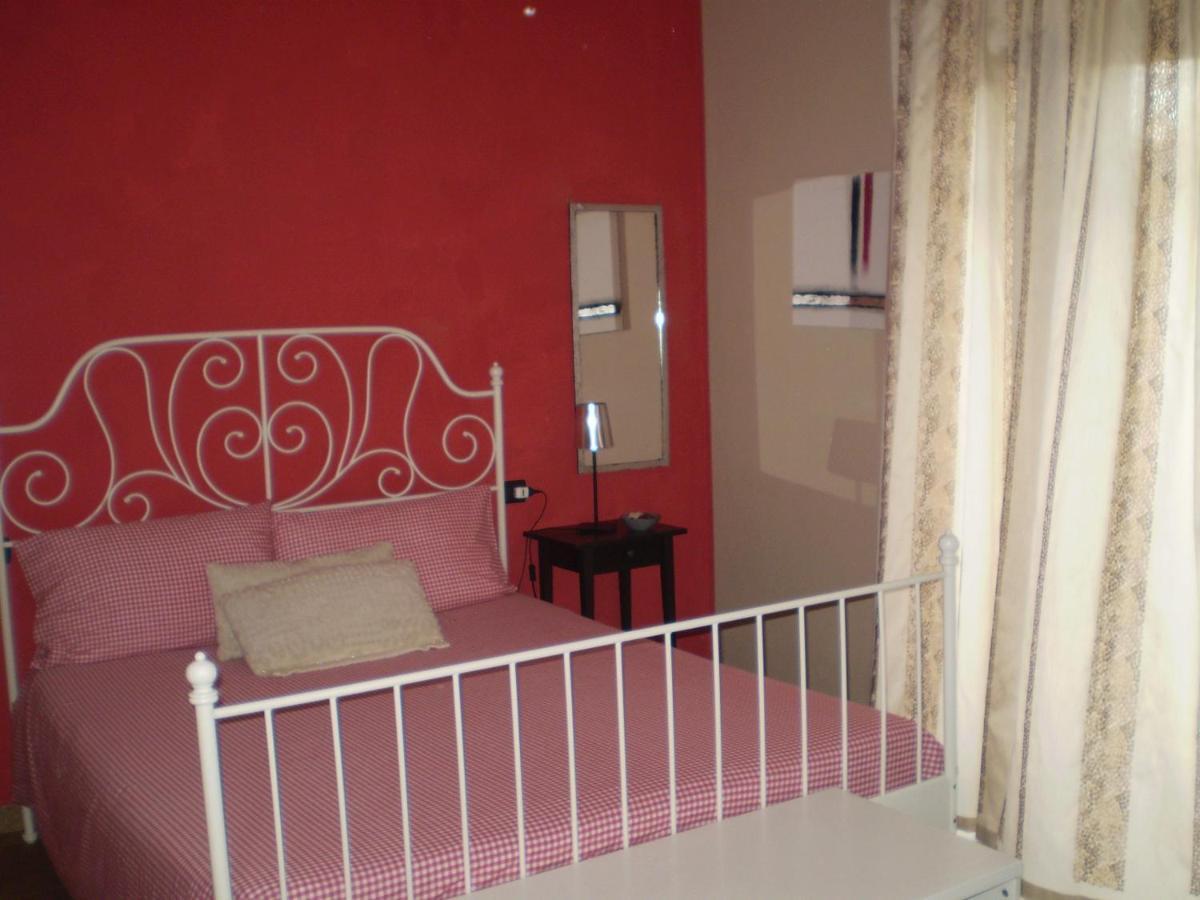 Il Giardino Di Emilio Bed & Breakfast Marrubiu ห้อง รูปภาพ